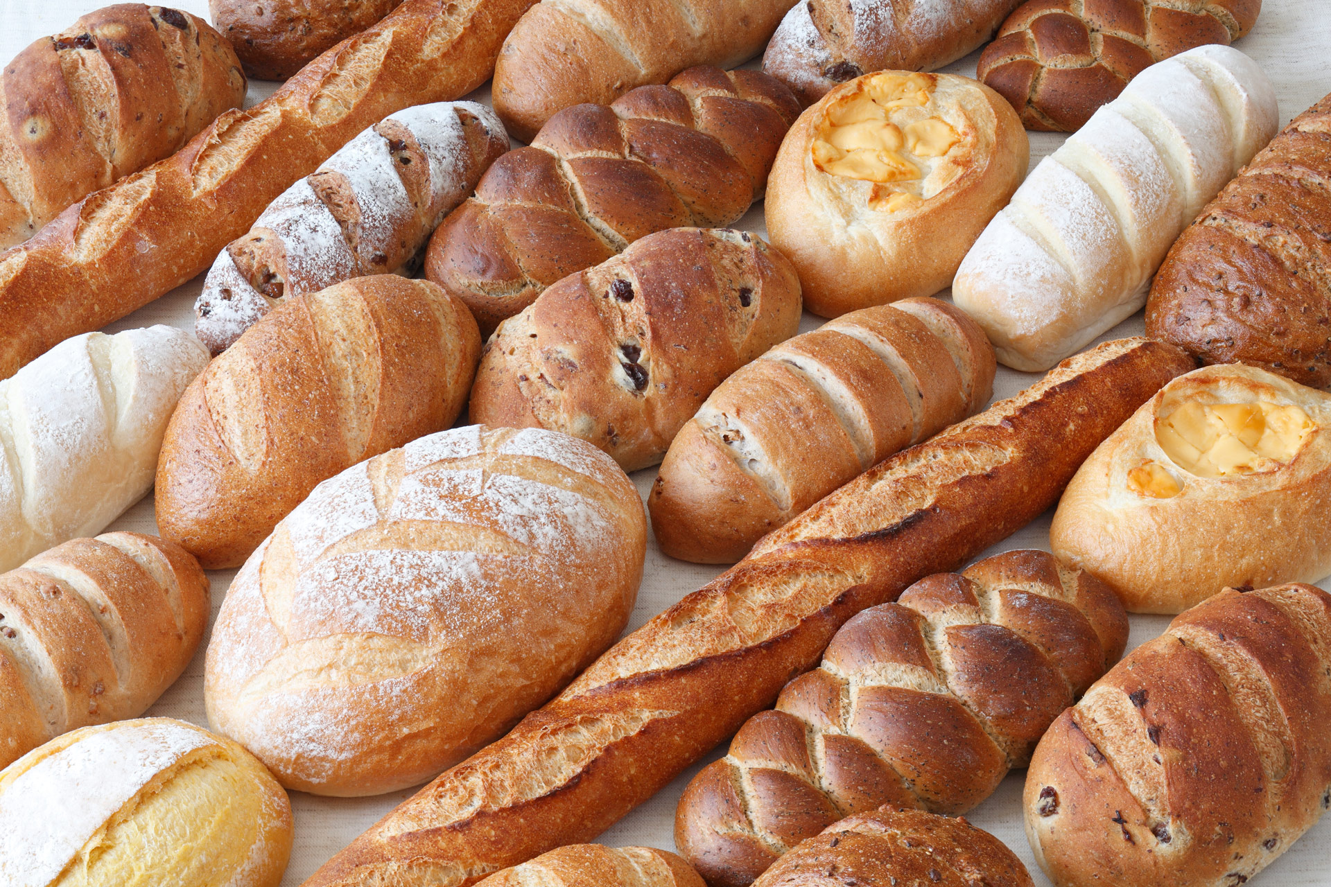 パン作りがもっと楽しくなる！小麦粉の選び方とおすすめの小麦粉16選 ｜ じゃぱん 日本のパンを「たべる」と「つくる」で応援するサイト