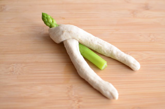 24japanese-season-sesame-and-asparagus-bread-3