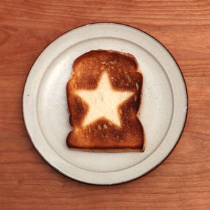 pan-art-of-toast-art-world-3