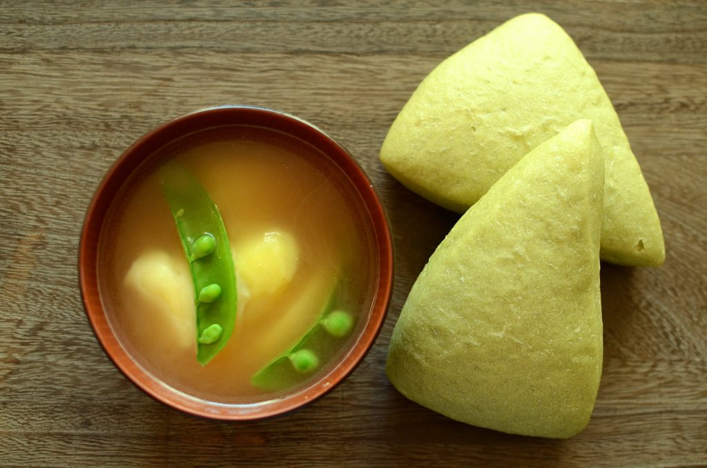 【一汁一ぱんのすすめ】ジャガイモとチーズの味噌汁