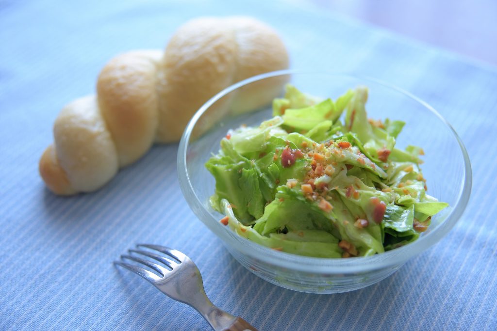 【ぱんのおかず】新キャベツの梅サラダ